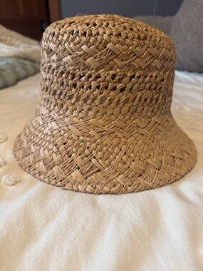 New With Tags  -  Lack of Color Inca Special Straw Bucket  Hat - Size Small